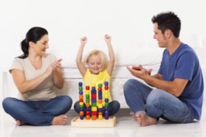 Как хвалить детей: 10 заповедей современной психологии